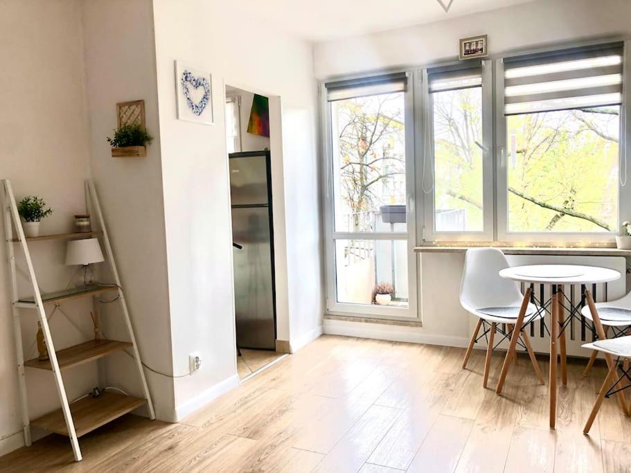 Miejskie Mieszkanie Lägenhet Warszawa Exteriör bild