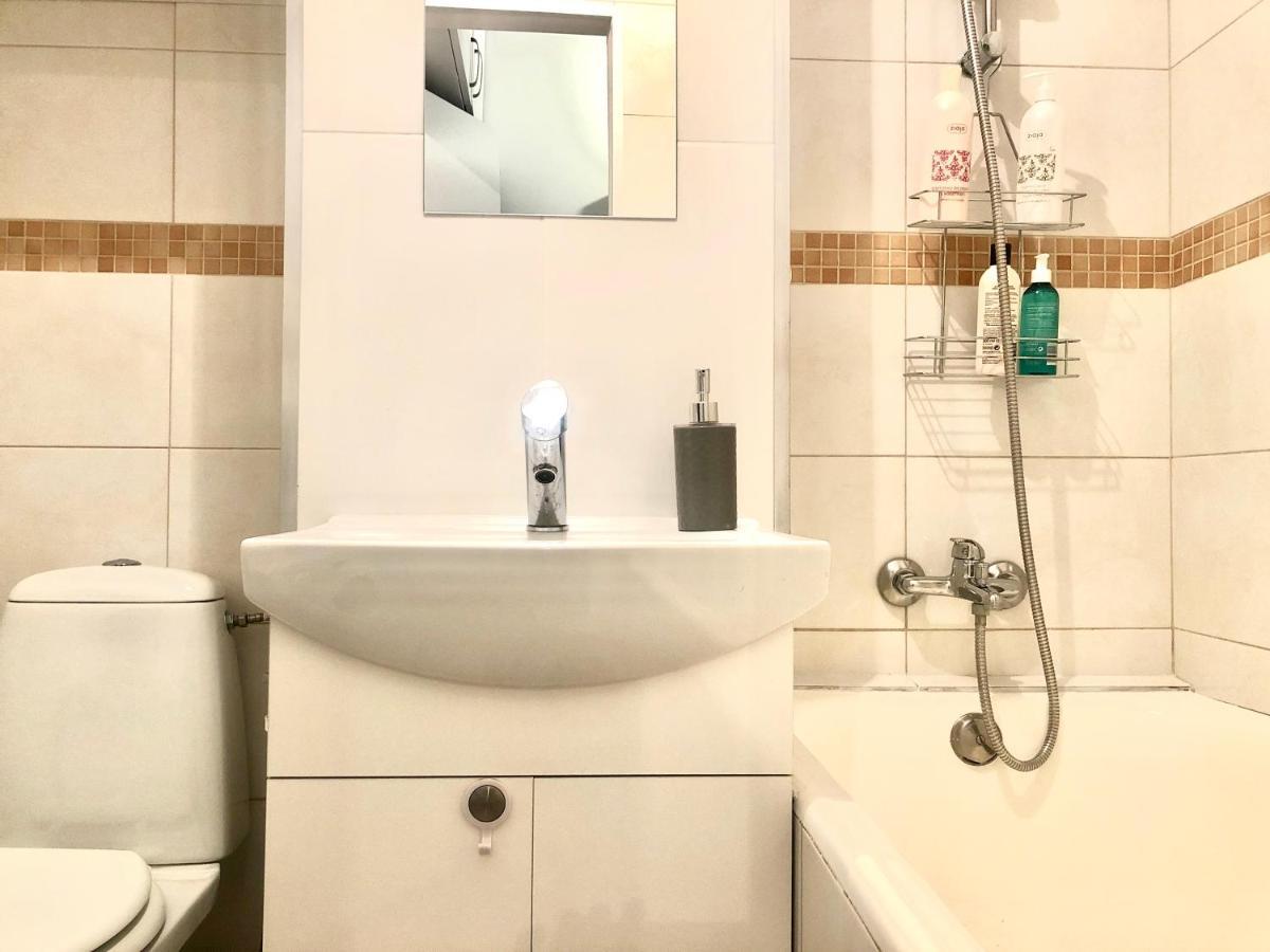 Miejskie Mieszkanie Lägenhet Warszawa Exteriör bild